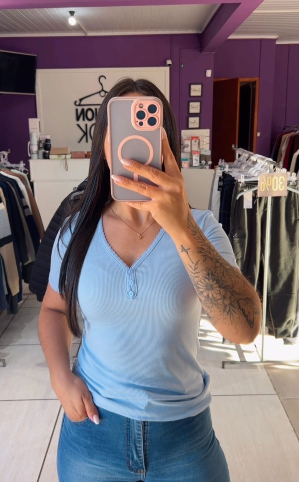 Blusa básica con botón - Imagen 3