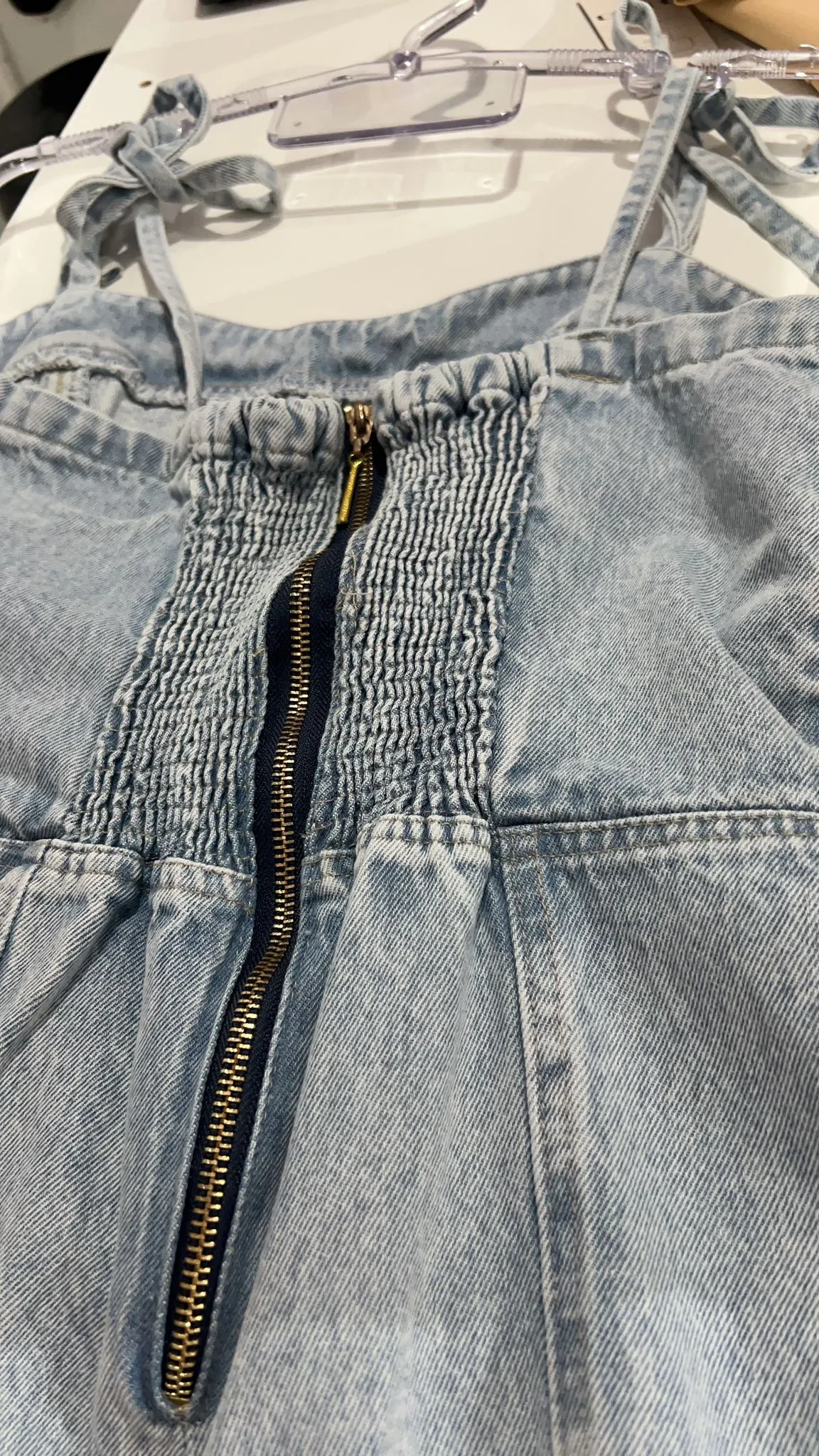Vestido de jeans tiras de atar - Imagen 3