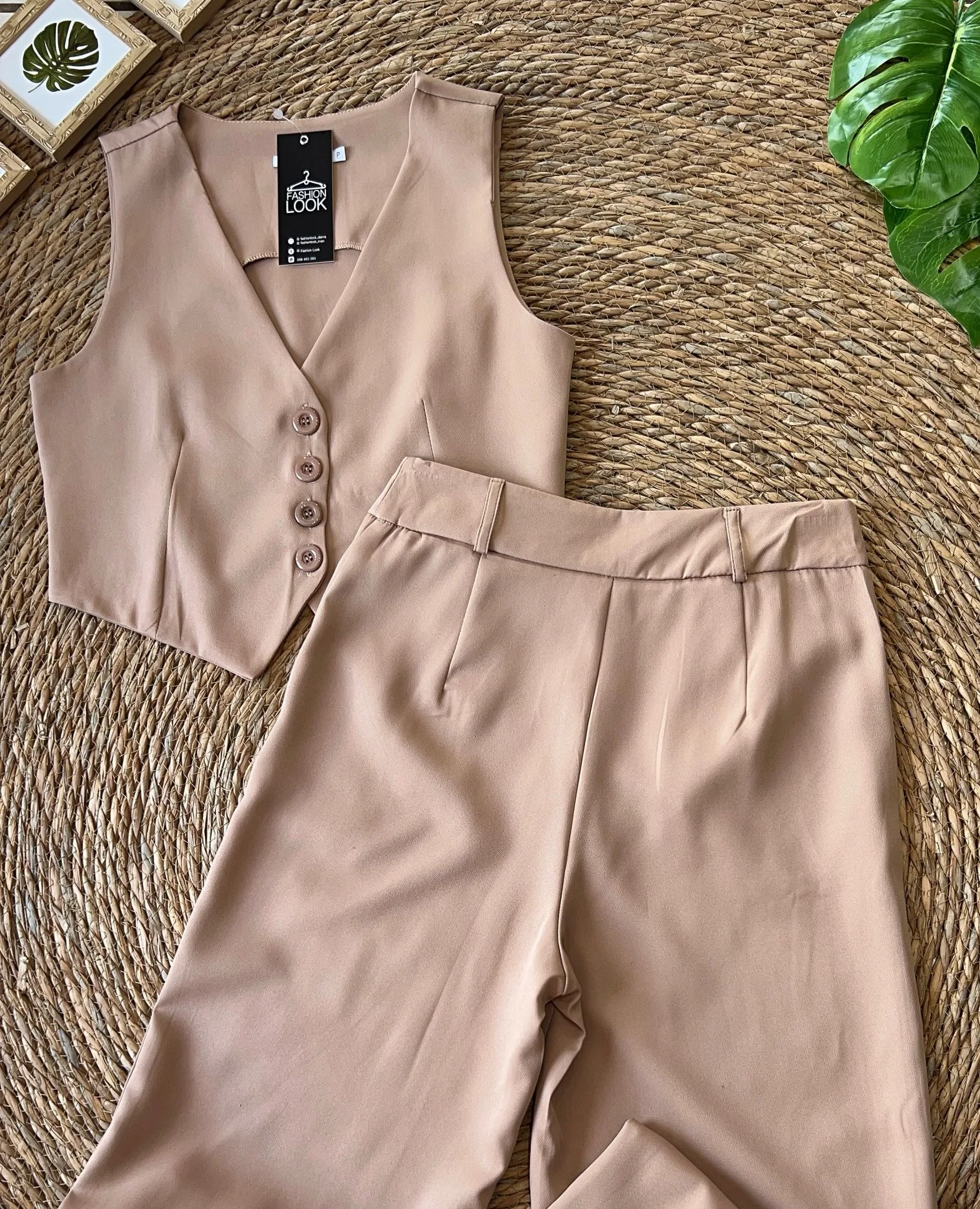 Conjunto Chaleco y Pantalón - Imagen 5