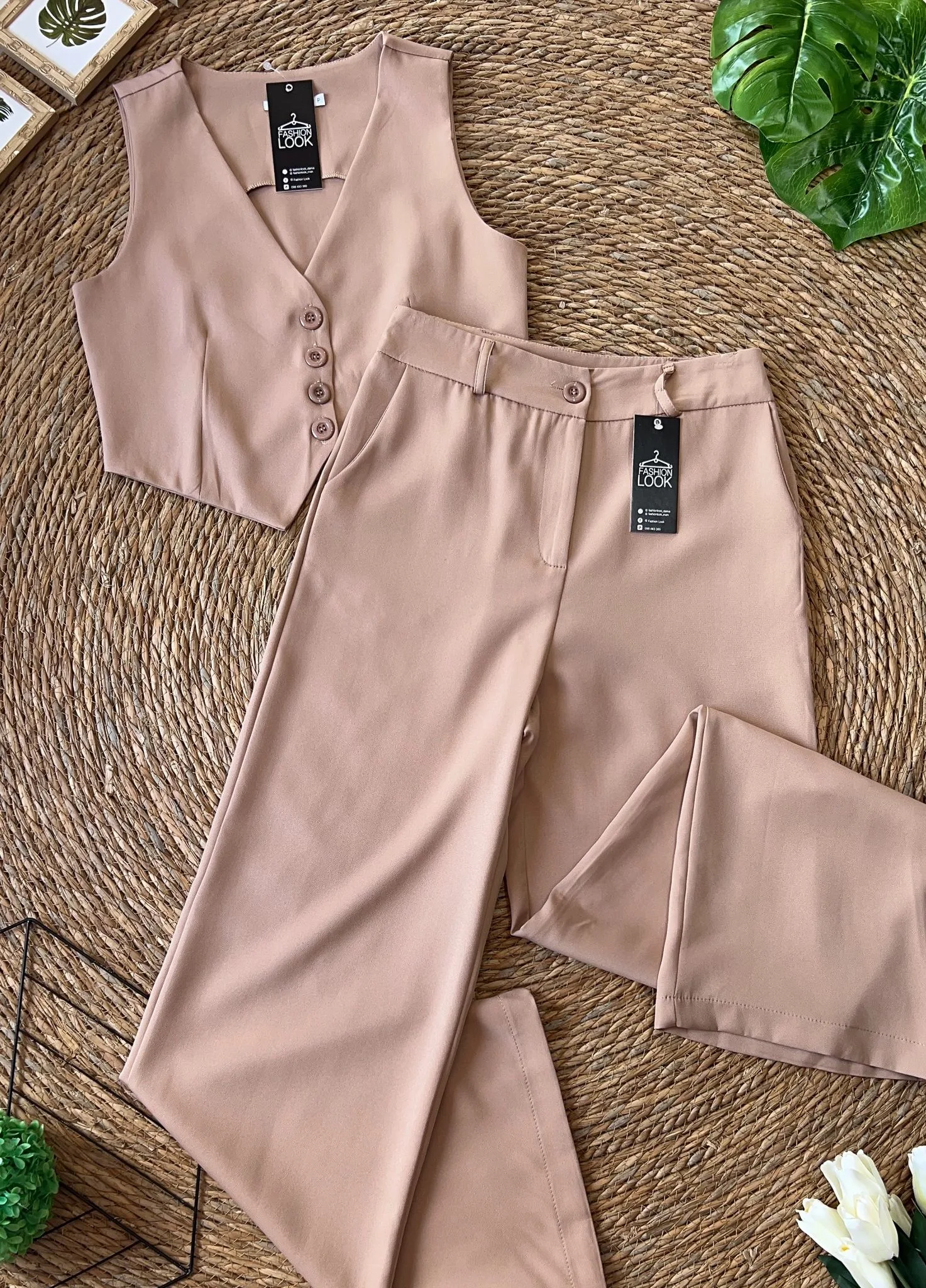 Conjunto Chaleco y Pantalón - Imagen 4