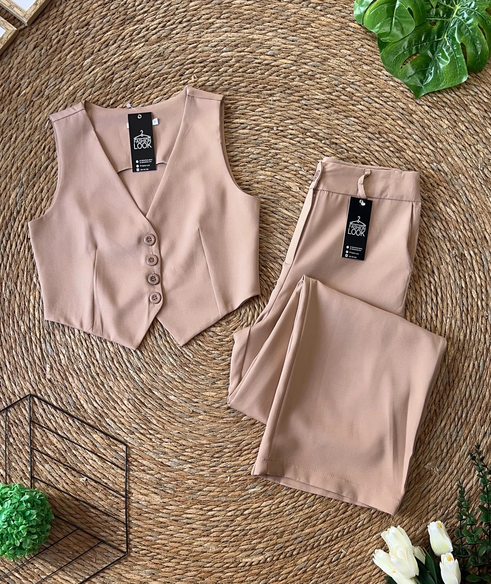 Conjunto Chaleco y Pantalón - Imagen 3